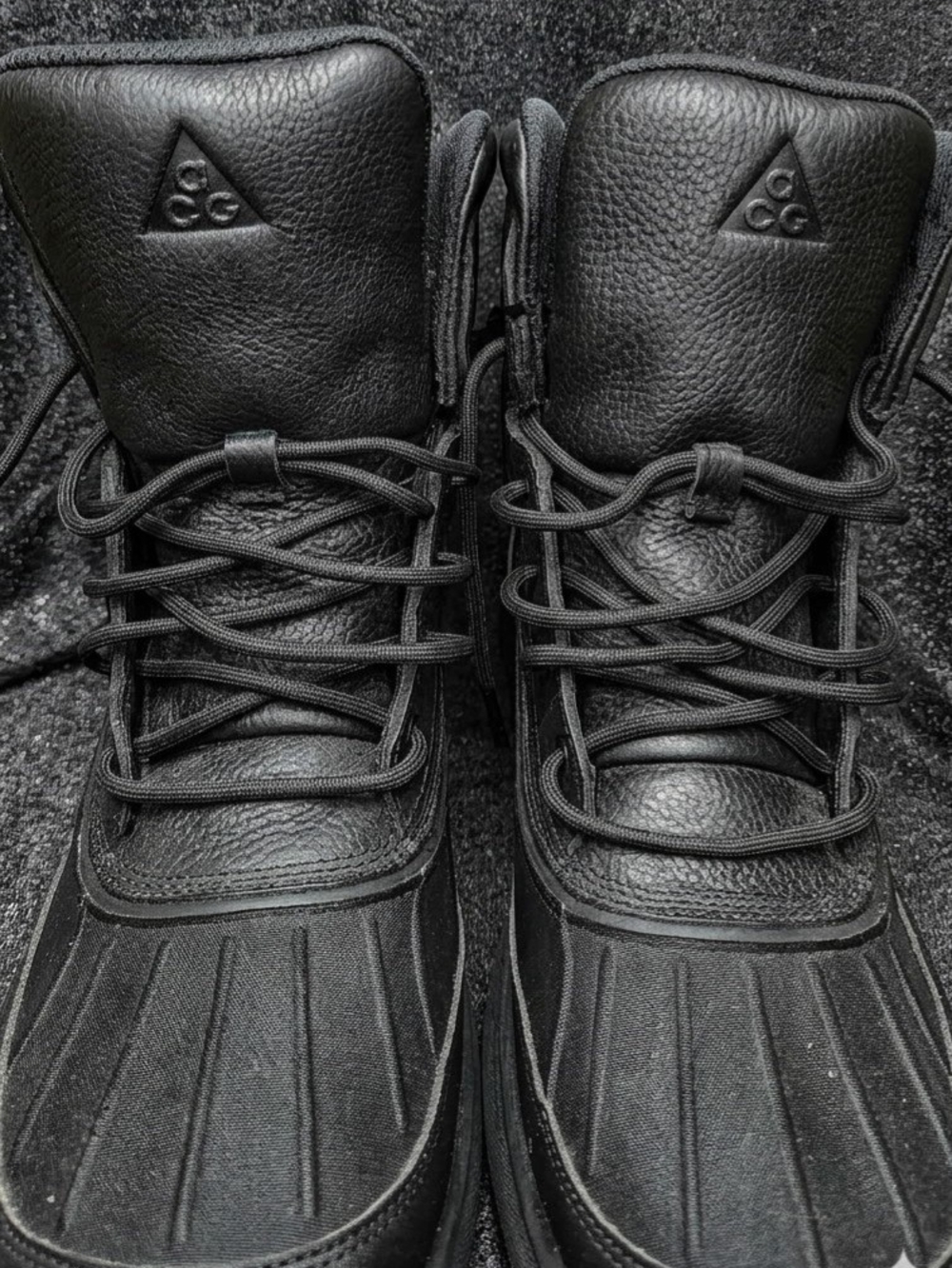 Nike ACG ALL Condition Gear Men's All-Black Waterproof Lace-Up Boots